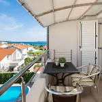 Апартаменты Seaview Tihi Ii *
