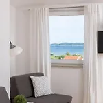 Apartment Seaview Tihi Ii