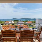 Seaview Tihi Ii *
