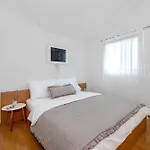 Seaview Tihi Ii