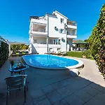 Seaview Tihi Ii Apartment