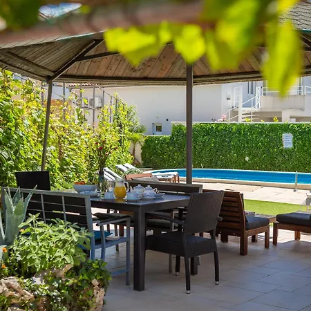 Seaview Tihi Ii דירה