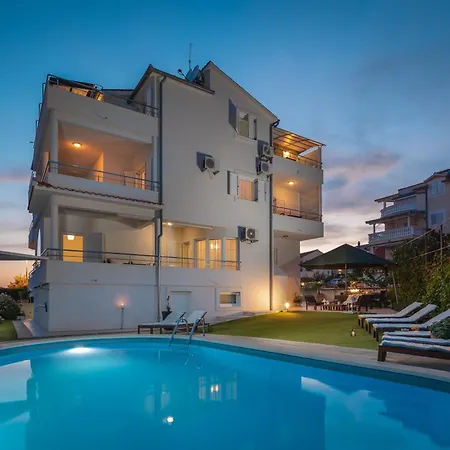 Seaview Tihi Ii