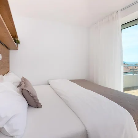 Seaview Tihi Ii Apartman *