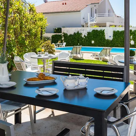 Seaview Tihi Ii