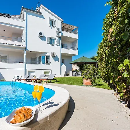 Seaview Tihi Ii דירה